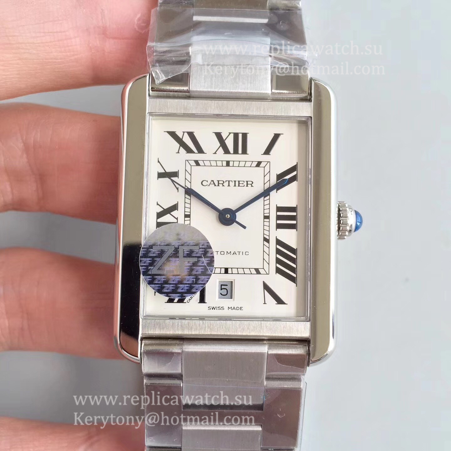 Copy Ca*t1er Tank Solo XL Automatic W5200028 ZF  SS White Dial M9015