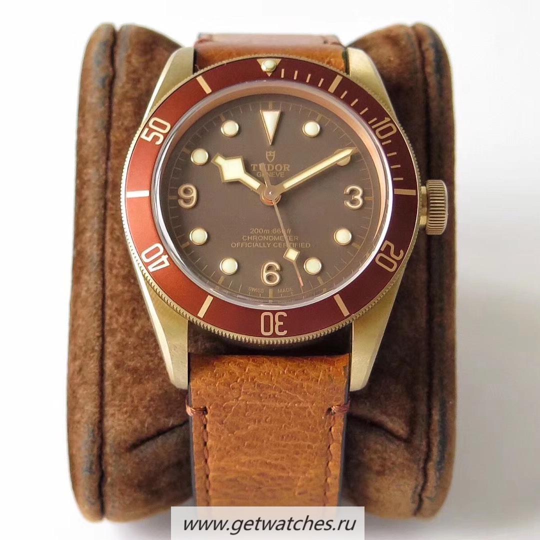Shop Tudor Heritage Black Bay Bronze M79250BM-0005 ZF V2 Bronze Chocolate Dial 2824